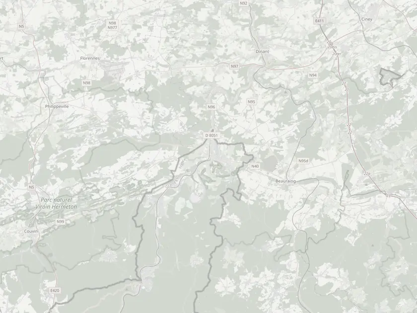 Carte de la région de Givet : le territoire français y forme une pointe entourée par la Belgique, avec Dinant, Beauraing et Philippeville aux alentours.